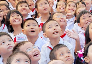 Vietnam strengthens measures to care for COVID-19-hit children
